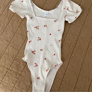 Sweet square neck floral bodysuit